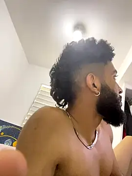 Zyan_Moratto webcam
