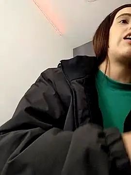 Amira_Milker webcam