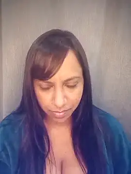Phatmilfbitch webcam