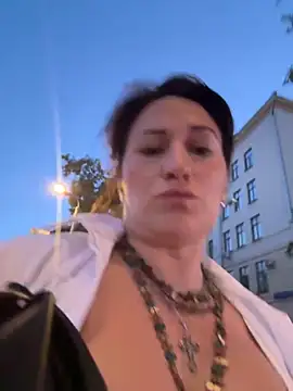 ZhenjaPoledance webcam