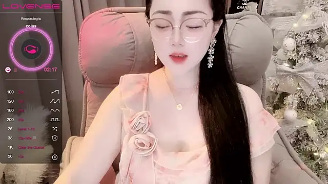 Monica-888 webcam