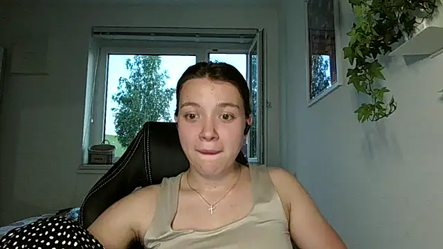 WonderAngela webcam