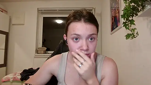WonderAngela webcam