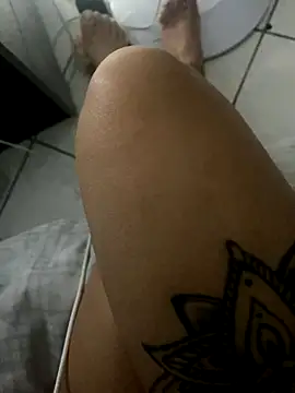 Darkfemminineenergy22 webcam