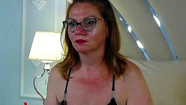 Naughty_Countess webcam