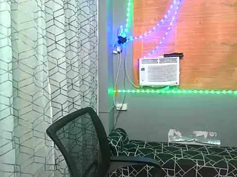 biniNikka69 webcam