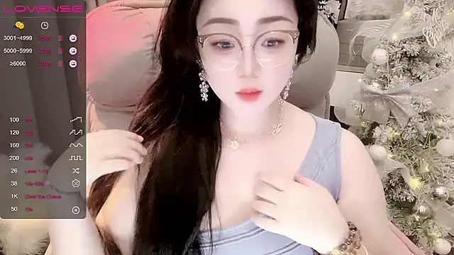 Monica-888 webcam