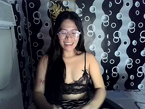 sluttybarbie_chai webcam