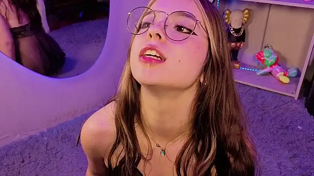 EmilyMiller_ webcam