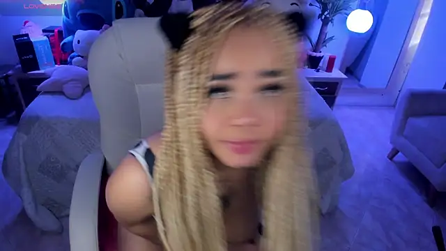 conny__curly webcam