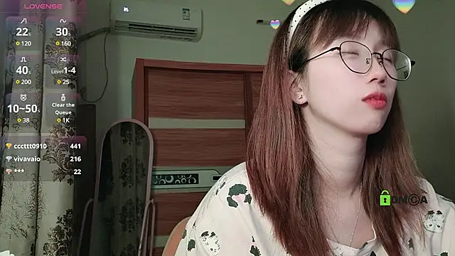 Lili_666 webcam