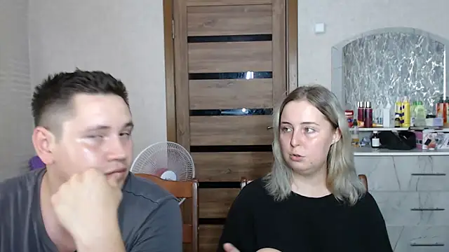 Kristy-Max webcam