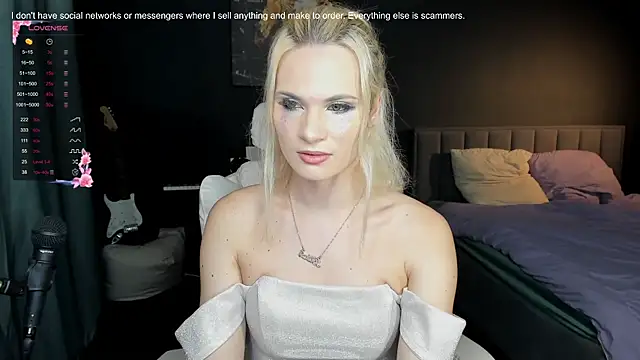 Milena_marshmalows webcam