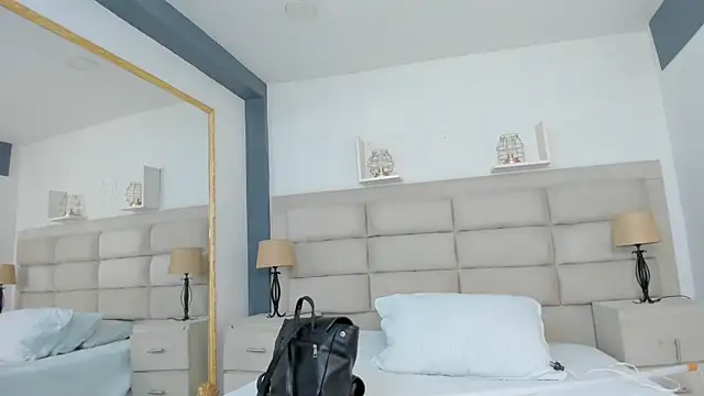 RoseCassie webcam