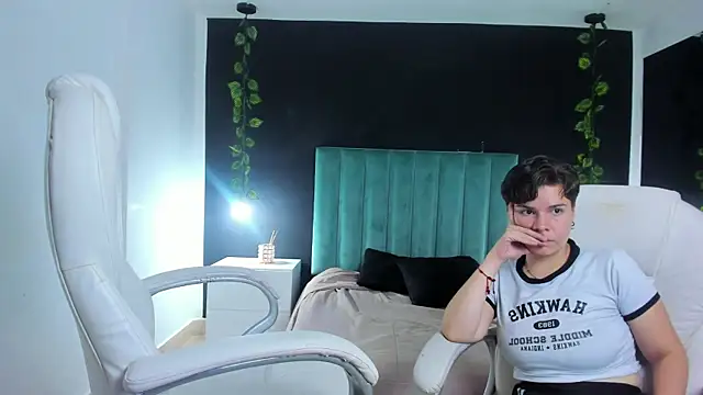 Sam_y_Scarlett webcam