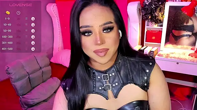 QUEENOFALLSLAVE webcam