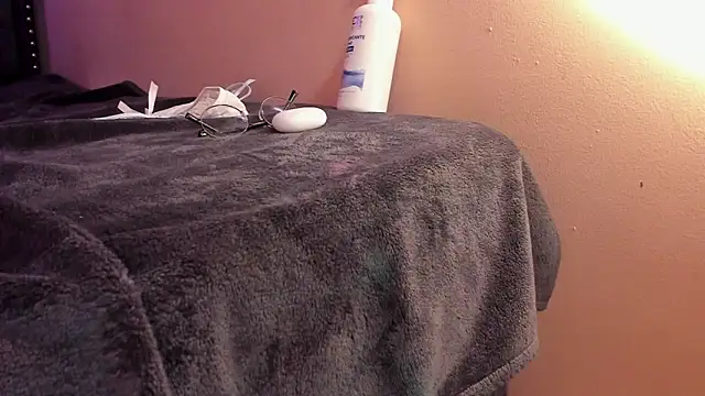 emma_puff webcam