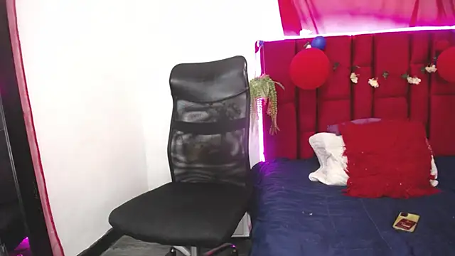 emmaawills_love - Emmaawills_love's free webcam - UK Sex Cams