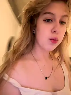 Lillian_Dyson webcam
