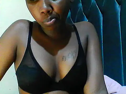 ThiqLover webcam