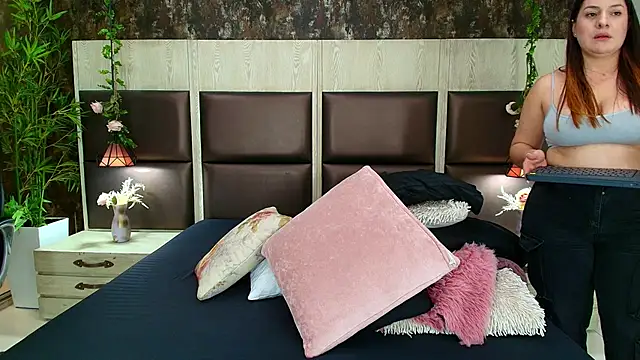 ZoeBoltt webcam