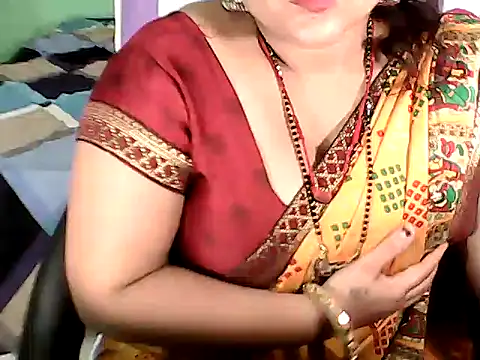 NISHA_JAAN01 webcam