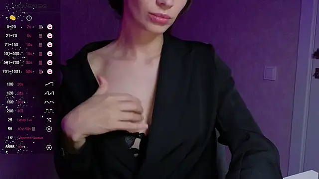 Alice_Wonders webcam
