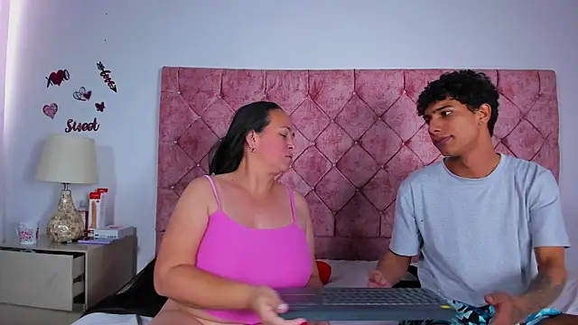 dayan_and_jonny webcam