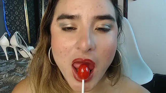 CandyQueenGold webcam