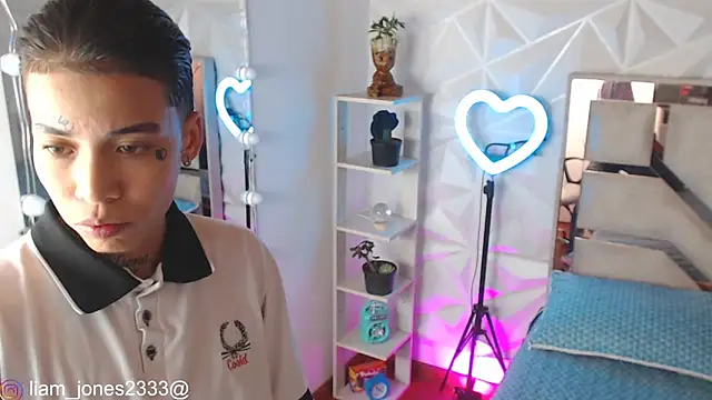 Jonesliam23 webcam