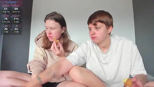 Tenderly_Couple webcam