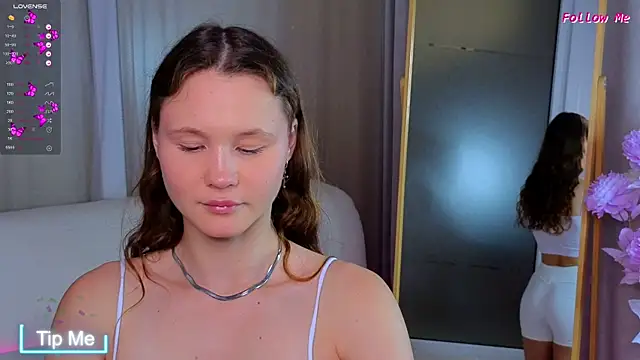 AmeliRoyse webcam