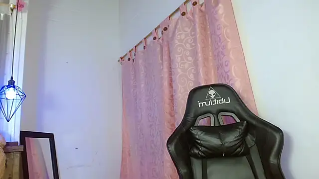 katy_handerson webcam