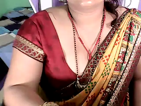 NISHA_JAAN01 webcam