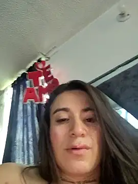 Alona_Evans webcam