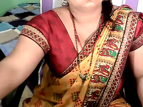 NISHA_JAAN01 webcam