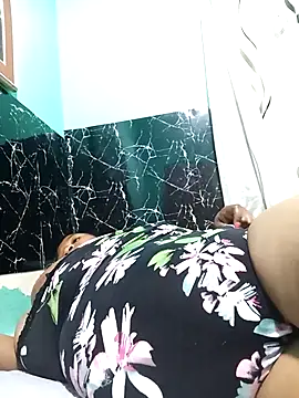 Bustyslave48 webcam