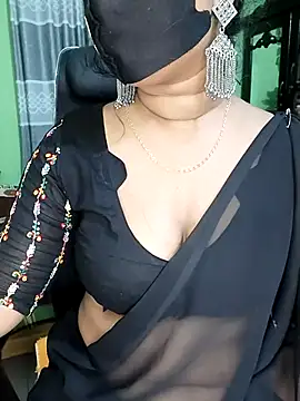 Idhika-Paul webcam