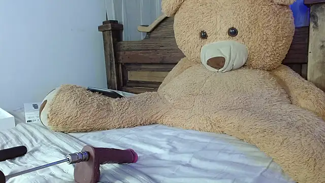 katy_handerson webcam