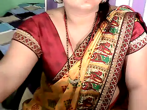 NISHA_JAAN01 webcam