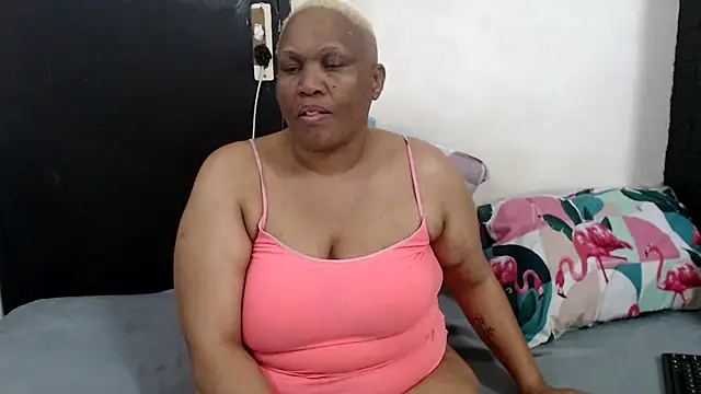 SexyBibi25 webcam