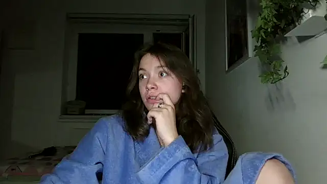 WonderAngela webcam