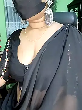 Idhika-Paul webcam