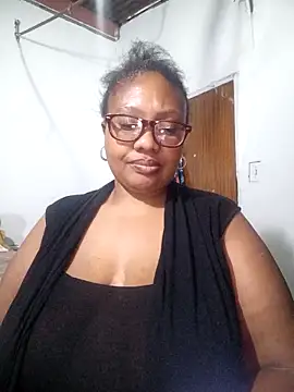 YELLOW_BONE webcam