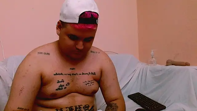 Charly_Smith0 webcam