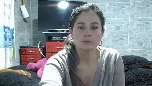 linda-mature43 webcam