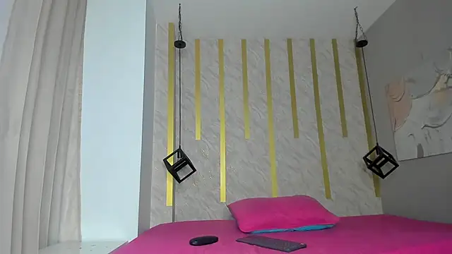 Abril_Hillss webcam