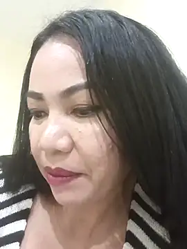 NaughtyBell69 webcam