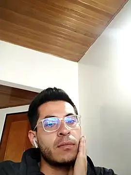 Alex_Swing_24 webcam
