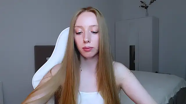 Luna_insniity webcam